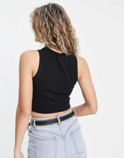 Noisy May Twist Front Crop Top In Black For Women -Noisy May Shop 202368774 3