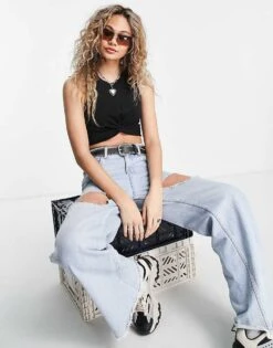 Noisy May Twist Front Crop Top In Black For Women -Noisy May Shop 202368774 4