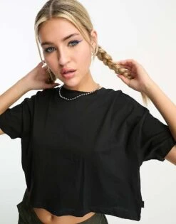 Noisy May Cropped T-shirt In Black For Women -Noisy May Shop 204347923 1 black 1