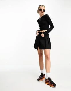 Noisy May Scoop Neck Cropped Top In Black For Women Noos-a15 Black -Noisy May Shop 204949212 3