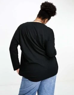 Noisy May Curve Longline T-shirt In Black For Women -Noisy May Shop 204995541 3