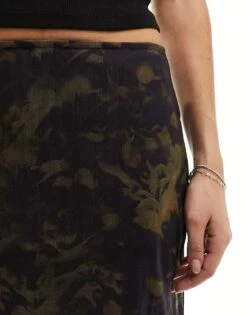Noisy May Lettuce Hem Mini Skirt In Black And Green For Women Black/frost Aop -Noisy May Shop 205630319 5