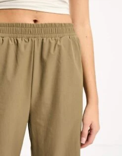 Noisy May Tall Ankle Drawstring Trouser In Beige For Women Capers -Noisy May Shop 205630465 3