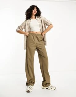Noisy May Tall Ankle Drawstring Trouser In Beige For Women Capers -Noisy May Shop 205630465 4