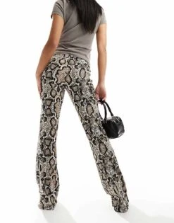 Noisy May High Waisted Flared Trousers In Snake Print For Women White Snake -Noisy May Shop 205746966 4