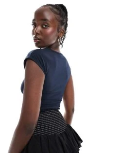 Noisy May Star Sign Cropped Baby Tee In Navy For Women Navy Blazer -Noisy May Shop 206056750 4