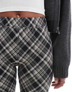 Noisy May Tall Flare Trousers In Black Check For Women -Noisy May Shop 206531737 4