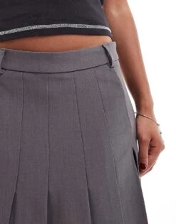 Noisy May Pleated Skirt With Thigh Split In Grey For Women Charcoal Gray 10 Noisy May Pleated Skirt With Thigh Split In Grey For Women Charcoal Gray -Noisy May Shop 206531936 5