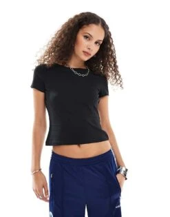 Noisy May Open Back T-shirt In Black For Women