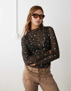 Noisy May Lettuce Edge Mesh Top With Moon Print In Black For Women