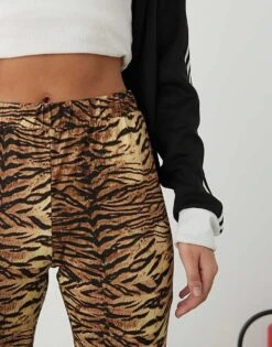 Noisy May Tiger Print Flare Trousers In Brown For Women Otter Tiger -Noisy May Shop 206879734 5