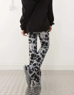 Noisy May Jersey Flare Trouser In Grey Distorted Print For Women Ghost Grey Abstract 9 Noisy May Jersey Flare Trouser In Grey Distorted Print For Women Ghost Grey Abstract -Noisy May Shop 206879743 4