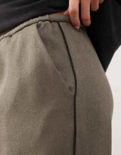 Noisy May String Tie Loose Fit Trousers In Khaki With Black Piping Detail For Women Morel 8 Noisy May String Tie Loose Fit Trousers In Khaki With Black Piping Detail For Women Morel -Noisy May Shop 206894467 3