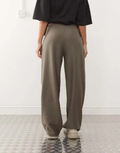 Noisy May String Tie Loose Fit Trousers In Khaki With Black Piping Detail For Women Morel 10 Noisy May String Tie Loose Fit Trousers In Khaki With Black Piping Detail For Women Morel -Noisy May Shop 206894467 5