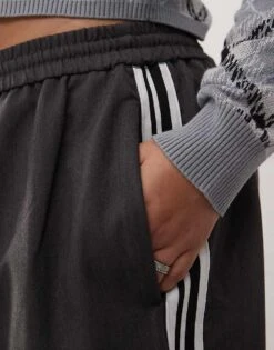 Noisy May Curve Wide Leg Trouser With Side Stripe In Charcoal For Women Dgm -Noisy May Shop 207226631 3