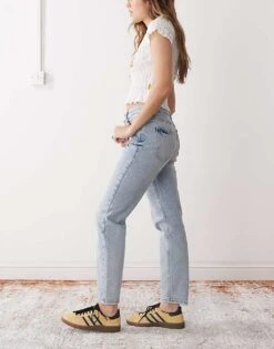 Noisy May Moni High Waisted Straight Jeans In Light Blue Wash For Women -Noisy May Shop 207372356 3