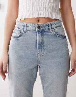 Noisy May Moni High Waisted Straight Jeans In Light Blue Wash For Women -Noisy May Shop 207372356 5