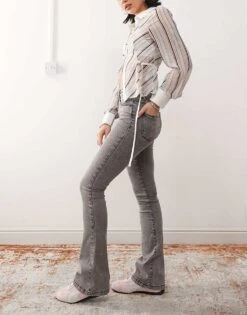 Noisy May Sallie High Waisted Flare Jeans In Light Grey For Women Light Greu -Noisy May Shop 207372744 3