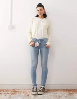 Noisy May Jen Push Up Jeans In Light Blue Wash For Women