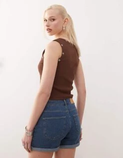 Noisy May Debby Denim Shorts In Mid Wash Blue For Women Medium Blue Denim -Noisy May Shop 207377415 4