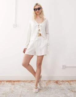 Noisy May Tie Detail Co-ord In Whtie