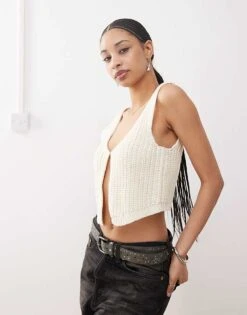 Noisy May Split Front Knitted Tank Top In Cream For Women