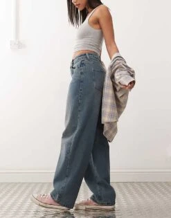 Noisy May Hazel Barrel Jeans With Knee Seam In Vintage Mid Blue For Women Mid Blue Denim -Noisy May Shop 208186026 3