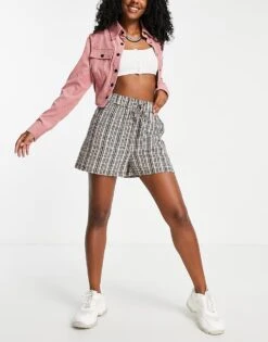 Noisy May Exclusive Runner Shorts In Grey Check For Women 9 Noisy May Exclusive Runner Shorts In Grey Check For Women -Noisy May Shop 24249023 1 greycheck 1